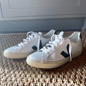 Veja Esplar Logo Sneakers | White | 37